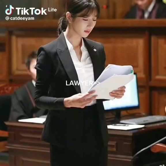 lawyer motivation #lawyer #lawstudent#law #kdrama#studymotivation #shorts #selfcare #studywithme - SooyaRuna (720p, h264)